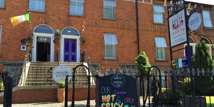 white-moose-cafe-n-840×420