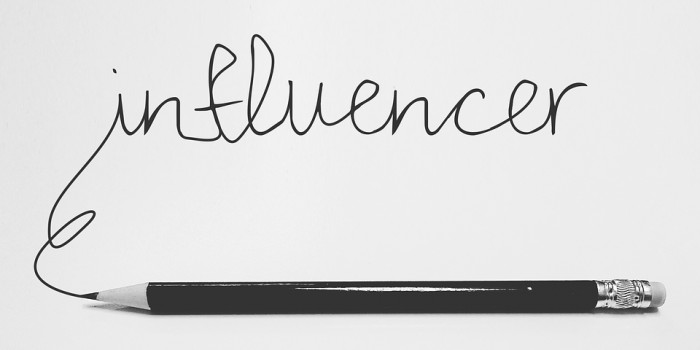 MARKETING DE INFLUÊNCIA: UMA TENDÊNCIA QUE VIROU REALIDADE EM 2018 MARKETING DE INFLUÊNCIA: UMA TENDÊNCIA QUE VIROU REALIDADE EM 2018