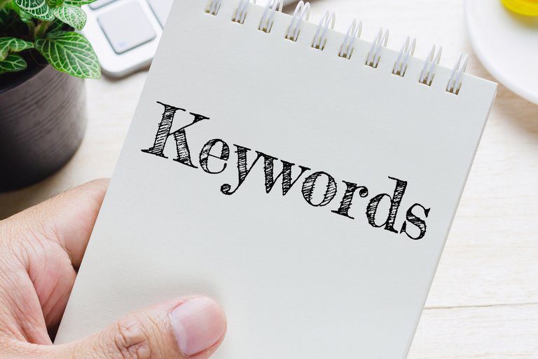 Jornalistas e conteúdo: muita operação e pouca estratégia