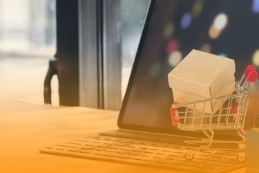 O que muda na hora de vender a pauta: rádio, tv, internet e impresso